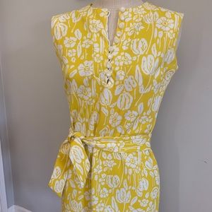 Vintage 1960s Sleeveless belted shift dress
